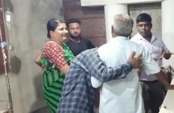 Khowai: A 52 years old man died after being electrocuted while decorating his house with lights on Diwali Khowai: A 52 years old man died after being electrocuted while decorating his house with lights on Diwali